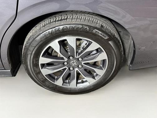 Modern Steel Metallic 2024 Honda Odyssey EX-L