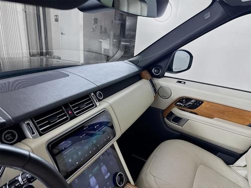 2021 Land Rover Range Rover P525 HSE Westminster