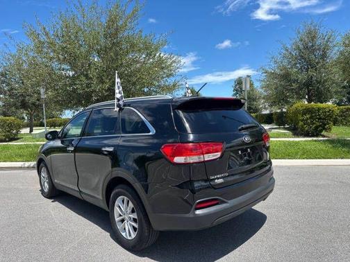 Ebony Black 2017 Kia Sorento LX