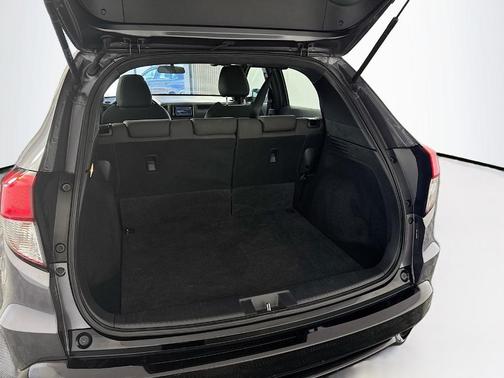 Modern Steel Metallic 2019 Honda HR-V Sport