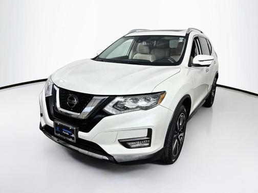 White 2019 Nissan Rogue SL