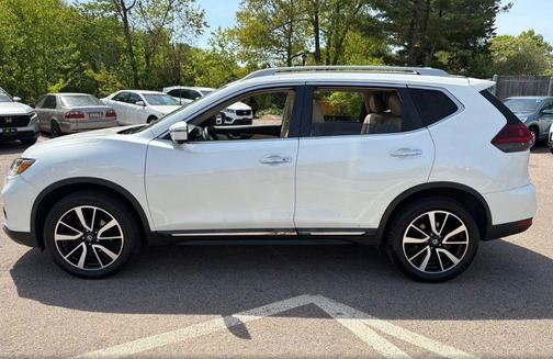 White 2019 Nissan Rogue SL