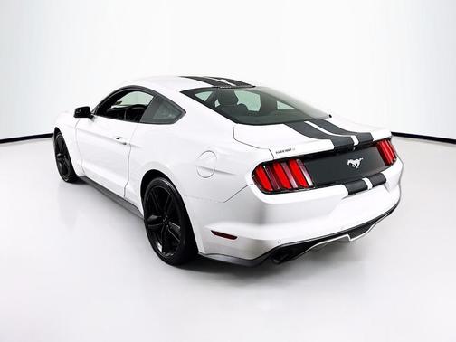 2015 Ford Mustang EcoBoost Premium