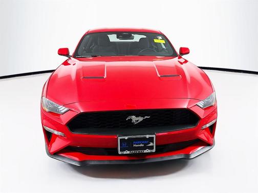 2021 Ford Mustang EcoBoost