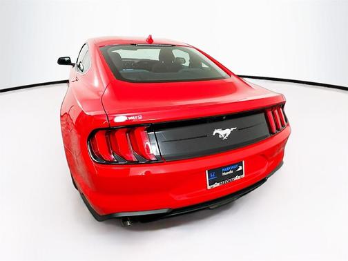 2021 Ford Mustang EcoBoost