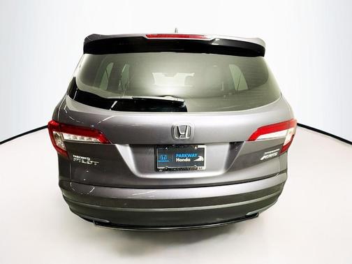 Modern Steel Metallic 2022 Honda Pilot Special Edition
