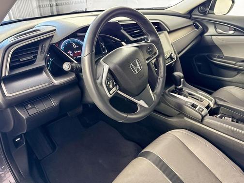 Polished Metal Metallic 2018 Honda Civic EX-L