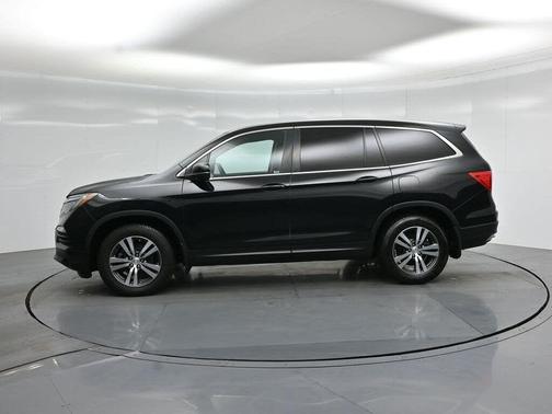 Crystal Black Pearl 2017 Honda Pilot EX-L