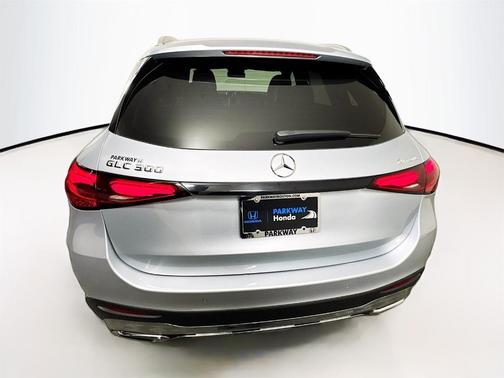 2023 Mercedes-Benz GLC 300 Base 4MATIC