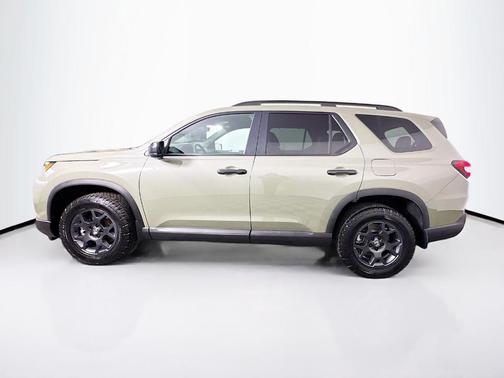 Ash Green 2026 Honda Pilot TrailSport