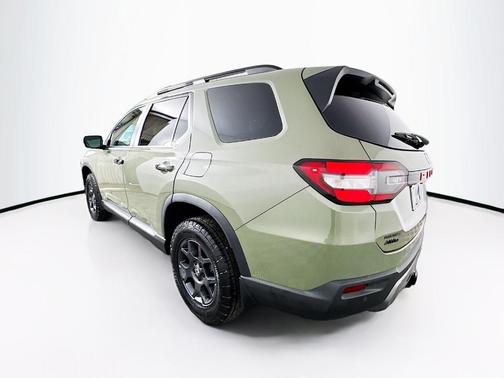 Ash Green 2026 Honda Pilot TrailSport