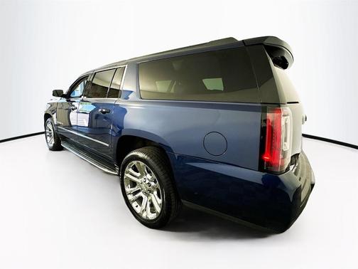 2017 GMC Yukon XL SLT