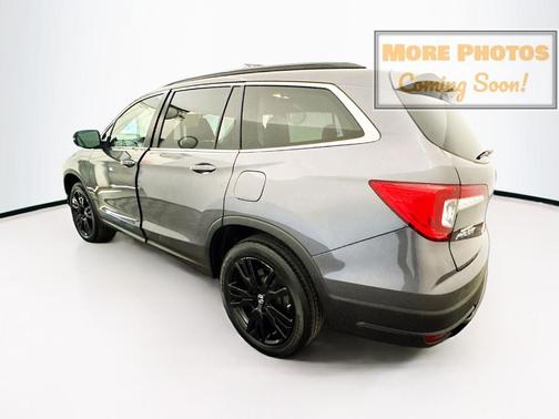 Modern Steel Metallic 2022 Honda Pilot Special Edition