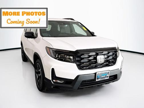 Platinum White Pearl 2023 Honda Passport Elite