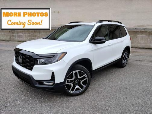 Platinum White Pearl 2023 Honda Passport Elite