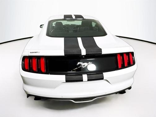 2015 Ford Mustang EcoBoost Premium