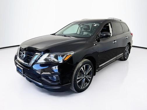 Magnetic Black 2018 Nissan Pathfinder Platinum