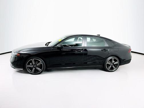 Crystal Black Pearl 2024 Honda Accord Hybrid Sport
