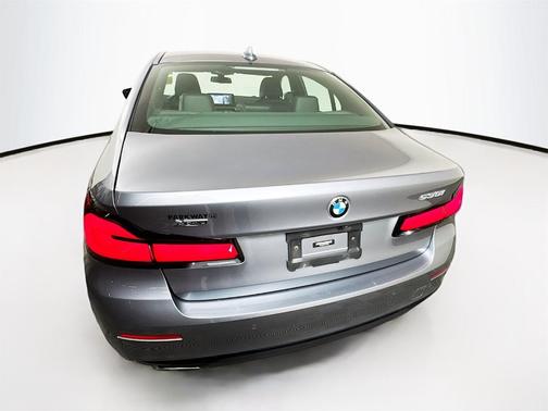 2021 BMW 530 i xDrive