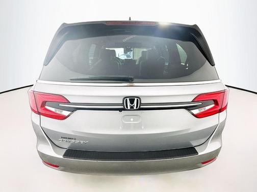 Lunar Silver Metallic 2023 Honda Odyssey EX-L