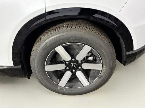 Pearl 2024 Honda Prologue EX