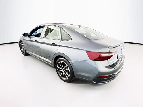 Platinum Gray Metallic 2023 Volkswagen Jetta 1.5T Sport