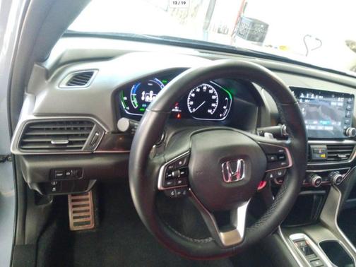 Sonic Gray Pearl 2022 Honda Accord Hybrid Sport