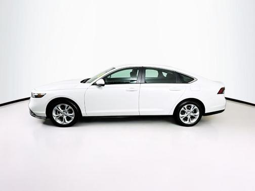 Platinum White Pearl 2023 Honda Accord LX