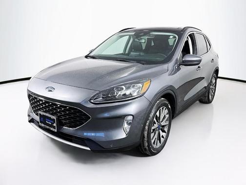 2021 Ford Escape Titanium