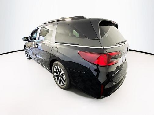 Crystal Black Pearl 2025 Honda Odyssey EX-L