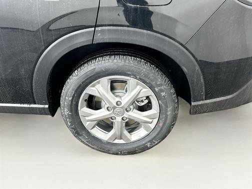 Crystal Black Pearl 2024 Honda HR-V LX