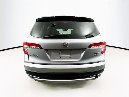 2021 Honda Pilot Touring 7-Passenger