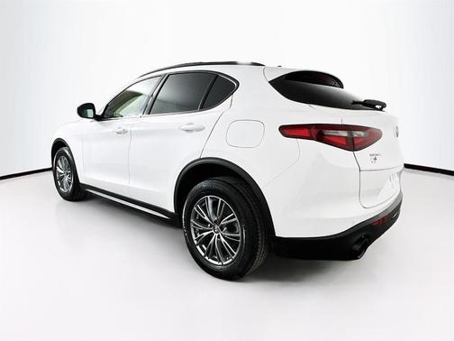 2022 Alfa Romeo Stelvio Sprint