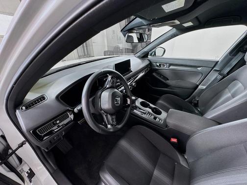Platinum White Pearl 2026 Honda Civic Sport