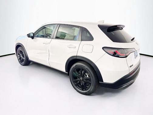 Milano Red 2026 Honda HR-V Sport