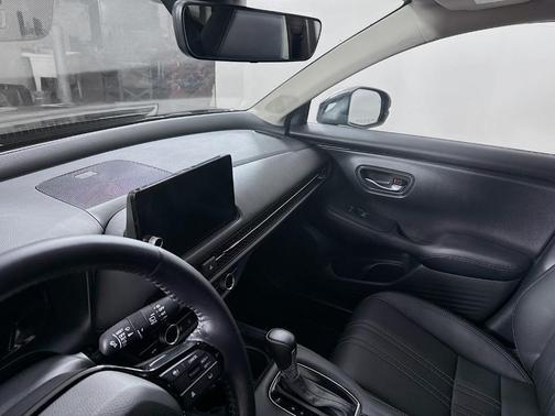 Crystal Black Pearl 2025 Honda HR-V EX-L