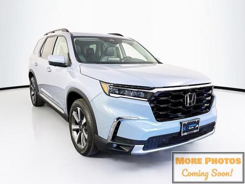 Sonic Gray Pearl 2023 Honda Pilot Elite