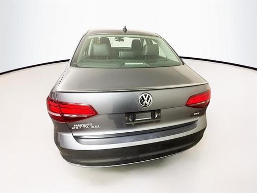 2016 Volkswagen Jetta 1.8T SEL