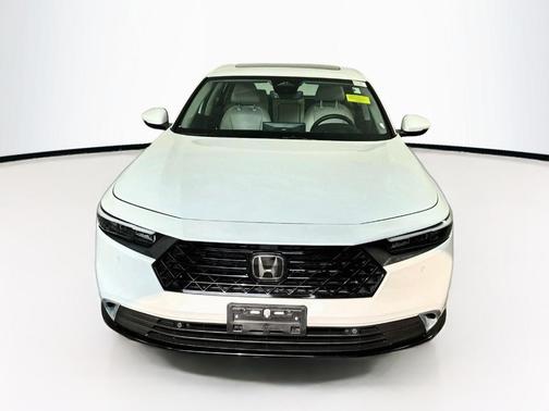 Platinum White Pearl 2023 Honda Accord Hybrid Touring