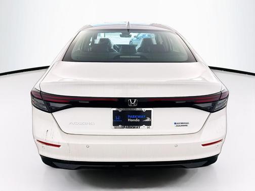 Platinum White Pearl 2023 Honda Accord Hybrid Touring