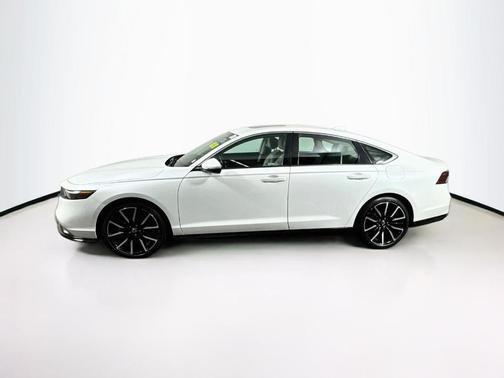 Platinum White Pearl 2023 Honda Accord Hybrid Touring