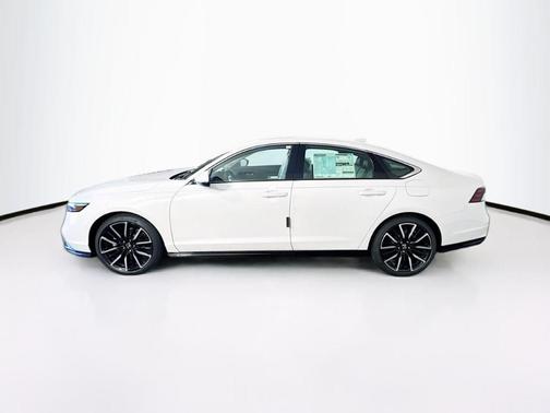 Platinum White Pearl 2023 Honda Accord Hybrid Touring