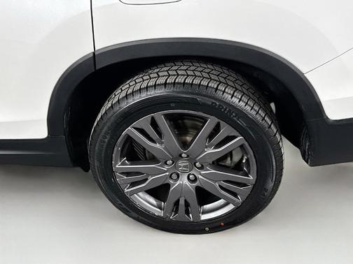 Platinum White Pearl 2023 Honda Pilot Sport