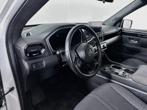 Platinum White Pearl 2023 Honda Pilot Sport