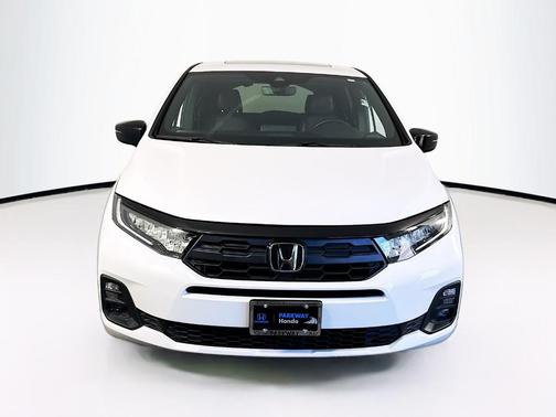 Crystal Black Pearl 2025 Honda Odyssey Sport-L