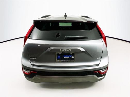 2023 Kia Niro SX Touring