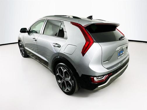 2023 Kia Niro SX Touring