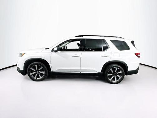 Platinum White Pearl 2023 Honda Pilot Elite