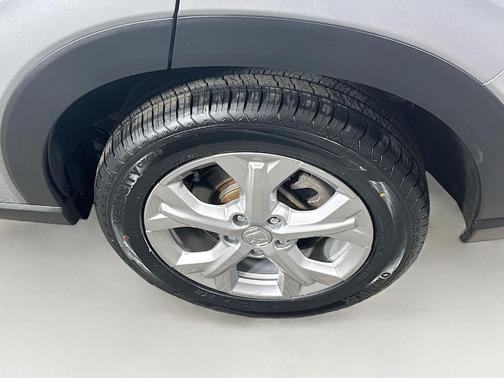 Lunar Silver Metallic 2024 Honda HR-V LX