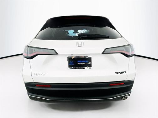 2025 Honda HR-V LX